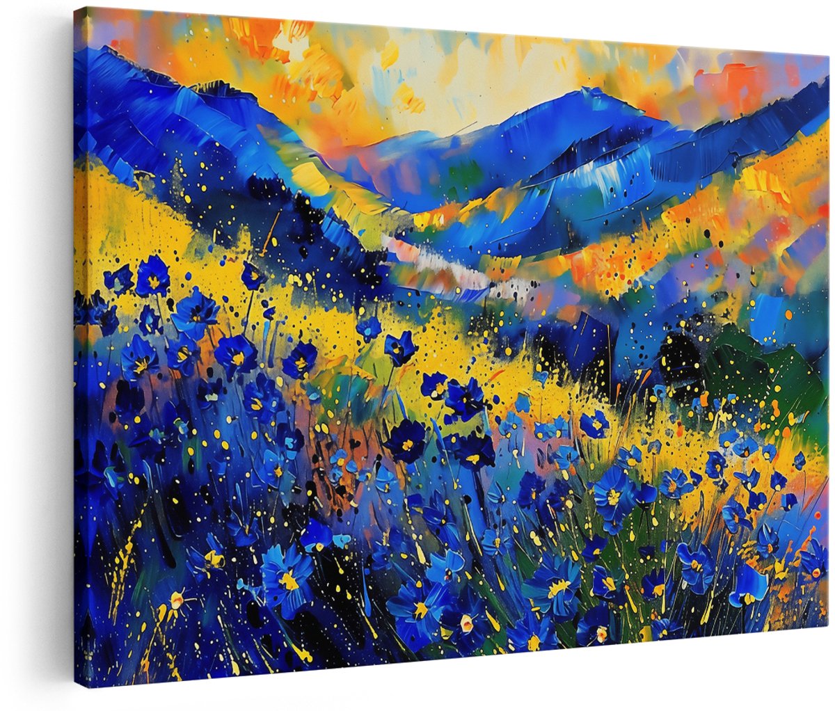 Artaza Canvas Schilderij Blauwe Bloemen in de Bergen - 150x100 cm - Groot - Wanddecoratie Woonkamer - Schilderijen - Muurdecoratie