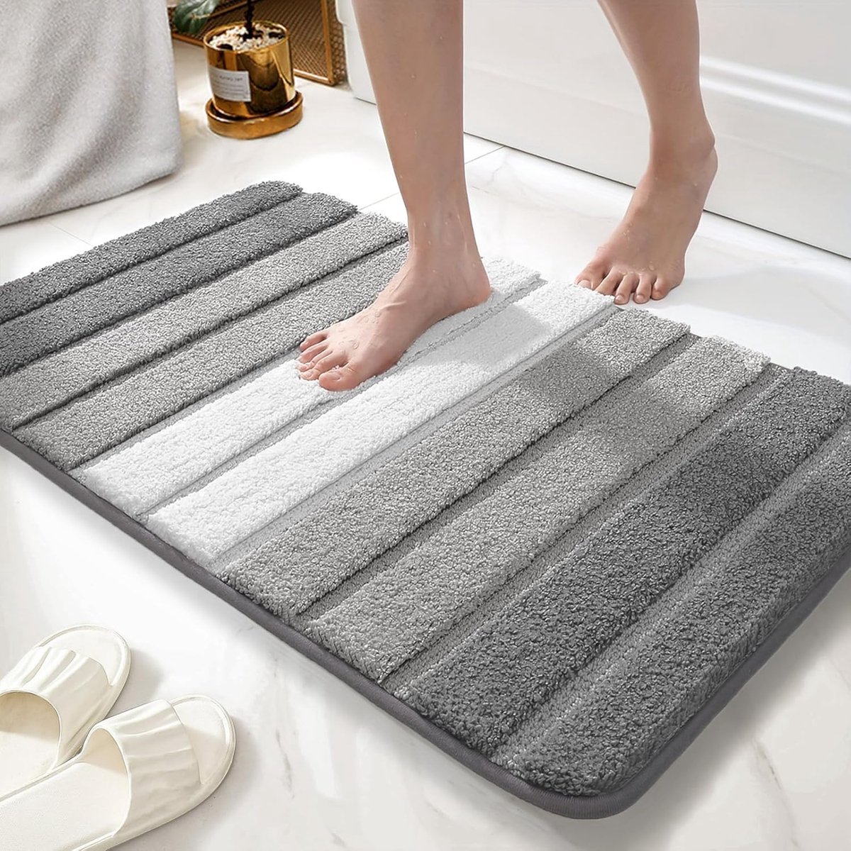 SnelShoppen - Microfibre Badmat, Deurmat, Badkleed, Super Absorberend Badkamer Tapijt 60 x 120 cm, Lichtgrijs - Luxe en Comfortabel