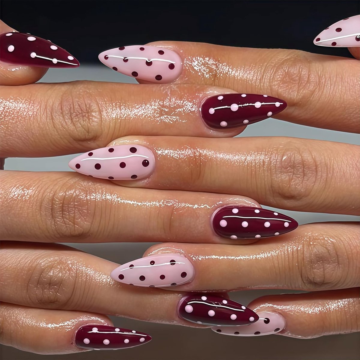 SnelShoppen - 24 Stuks Medium Almond Polka Dot Druk Nagels Roze Glans Kunstnagels Herbruikbaar Manicure voor Vrouwen
