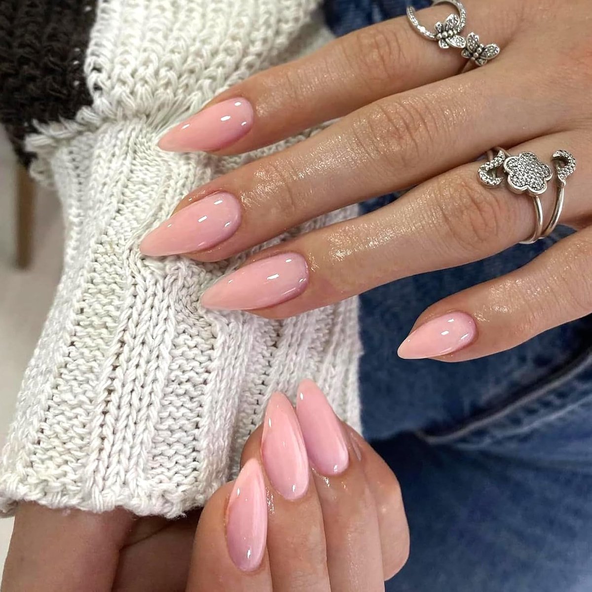 SnelShoppen - 24 Stuks Press On Nails, Almond Roze Kunstnagels, Medium Shiny Valse Nagels voor Vrouwen, Elegant Herbruikbaar Nagelsysteem voor Feest,