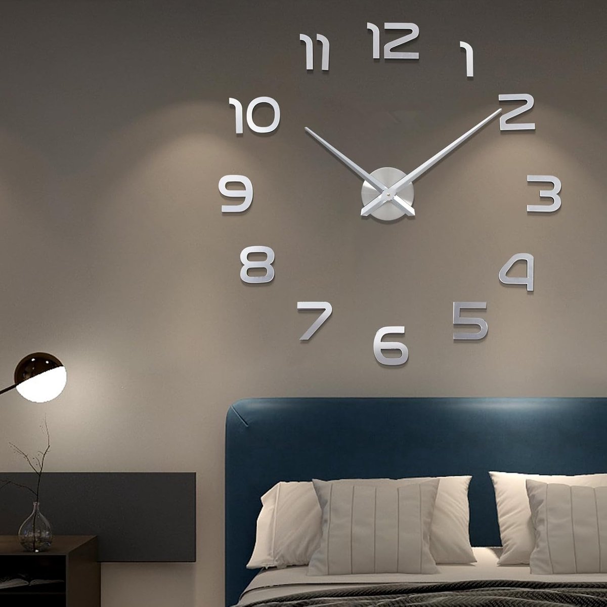 Thijox - DIY 3D-Wandklok - Moderne Frameloze Romeinse Cijfers Spiegelstickers Kunst voor Kantoor, Woonkamer, Slaapkamer - Grote Zilveren Klok Decorati