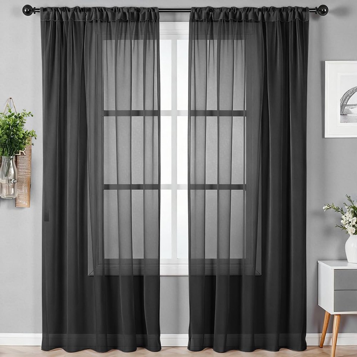 SnelShoppen - Set van 2 Zwarte Transparante Voile Gordijnen met Oogjes, Korte Polyester Gordijnen 135 x 142 cm voor Slaapkamer, Woonkamer, Keuken, Fee