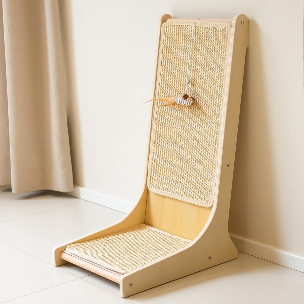 Sisal krabpaal voor katten, staande kattenkrabmat, wandmontage, verticale krabpaal, L-vorm, 105°