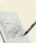 BOOX e-reader scherm met een potloodtekening van een trein en landschap, met een stylus die erop tekent.
