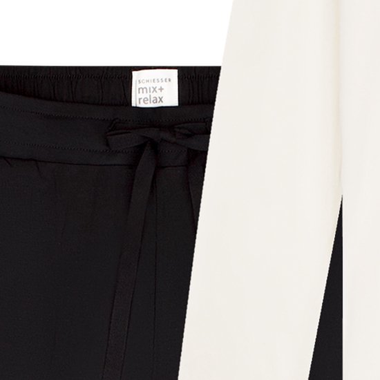 Zwarte pyjamabroek met trekkoord en merklabel Schiesser Mix+Relax.