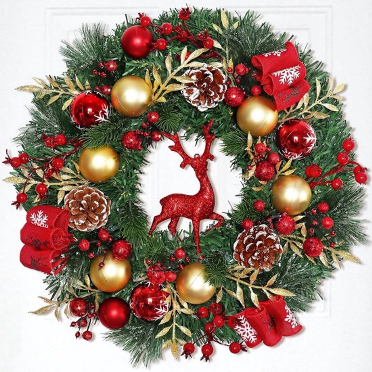 Kerstkrans met Hertenmotief van 40 cm - Kunststof Dennentakken, Adventskrans en Decoratie voor Binnen en Buiten met Kerstballen en Bessen