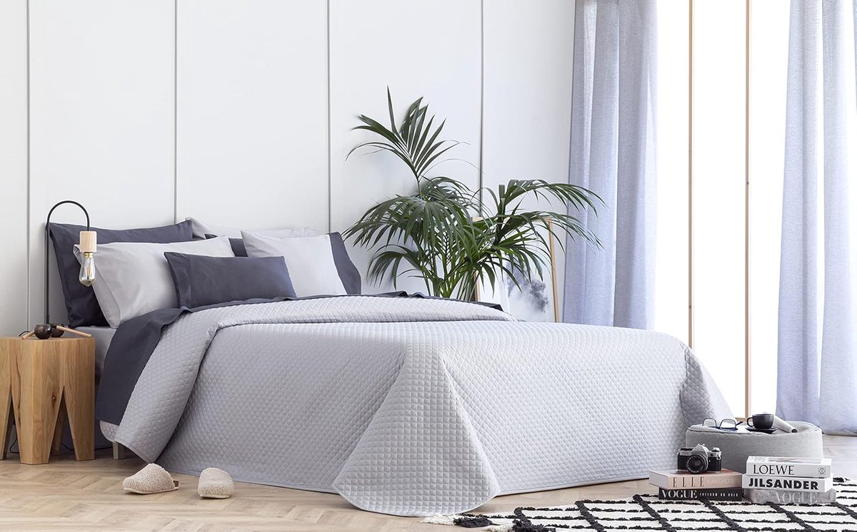 Fijne sprei met ruitpatroon, voor lente, zomer, herfst en winter, 100% microvezel, extra zacht, multifunctionele sprei, bedsprei, 105-200 x 260 cm, lichtgrijs