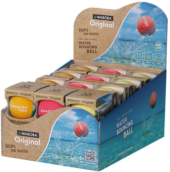 Display vol Waboba Original ballen in verpakking, met strand en waterafbeeldingen.
