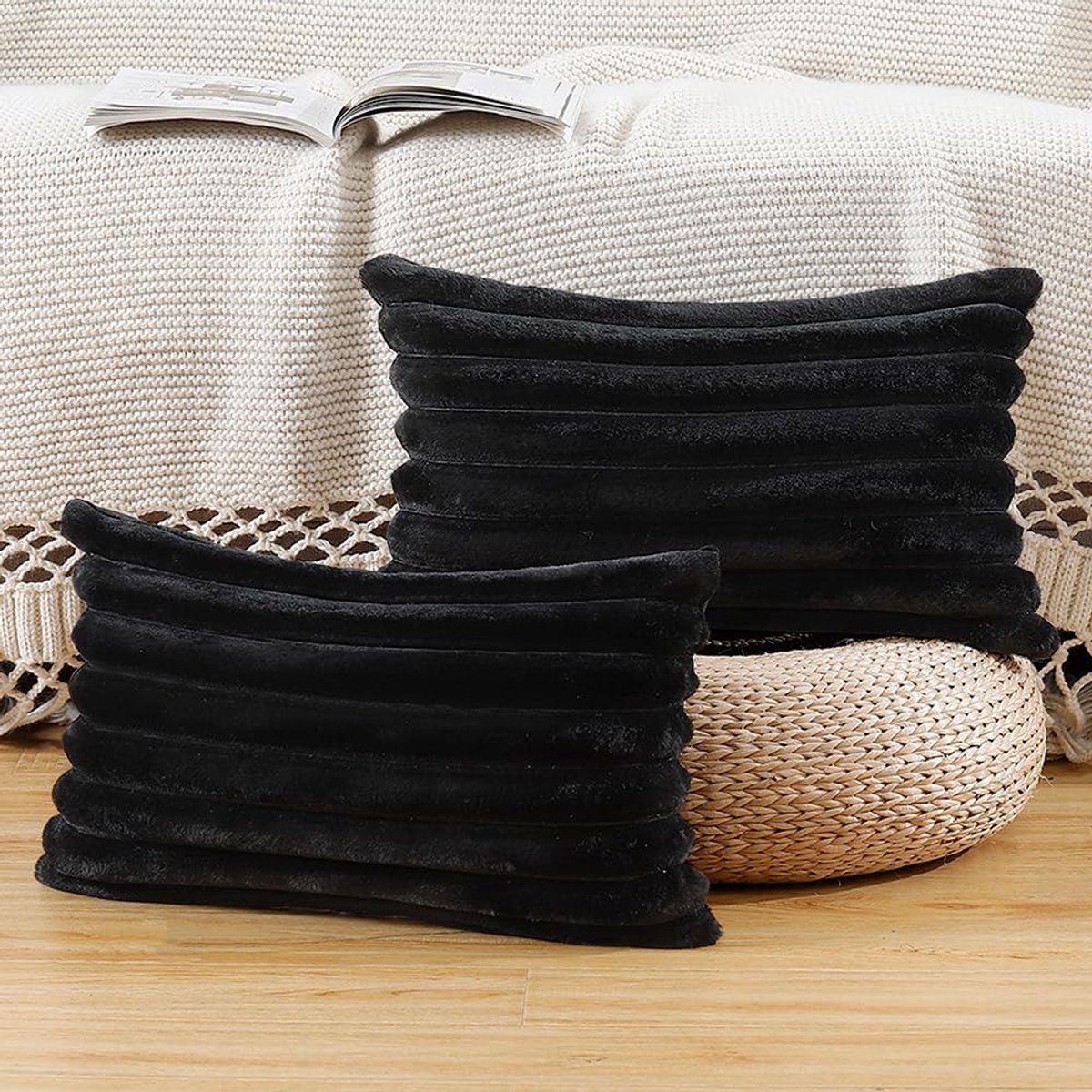 SnelShoppen - Set van 2 Fluffy Zachte Faux Wol Kussenhoezen 30x50cm Zwart - Decoratieve Kussenhoezen voor Sofa en Slaapkamer
