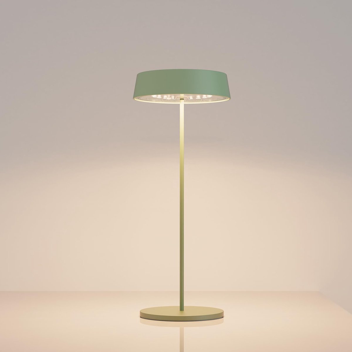 SnelShoppen - Dimbare Draadloze Tafel Lamp - Palmina 901 - Oplaadbaar USB-C - 4400 mAh Batterij - IP54 Waterdicht - Modern Aluminium Design - Perfect