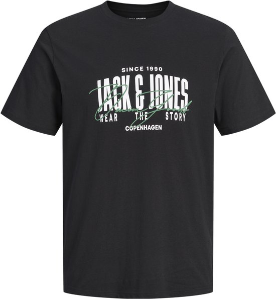 T-shirt gris foncé à col rond avec imprimé texte blanc et vert sur le devant.