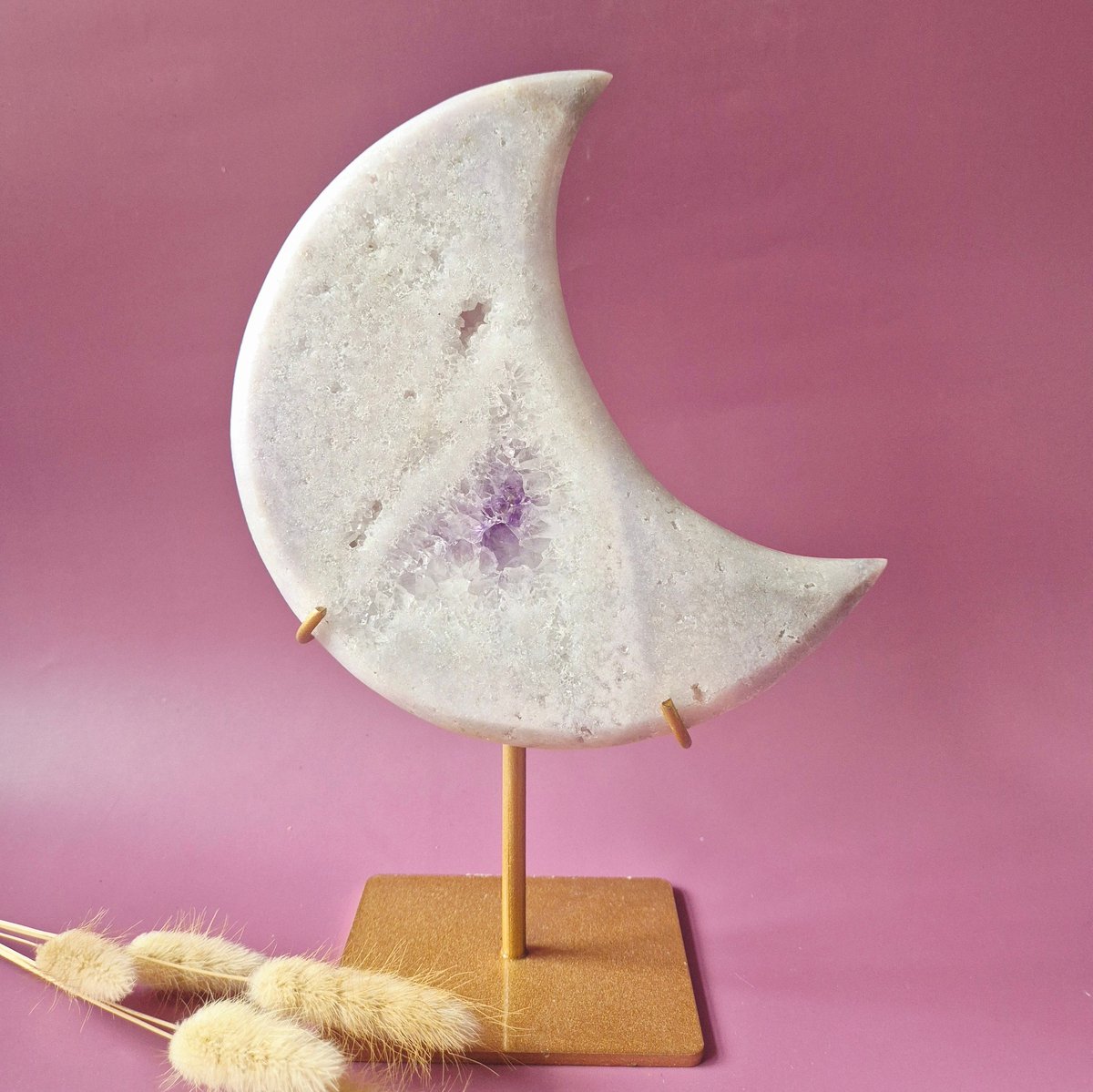 XL Edelsteen Druzy Pink Amethyst Maan – Hoge Kwaliteit #49 800g | incl. metalen standaard | uniek stuk Roze Amethist