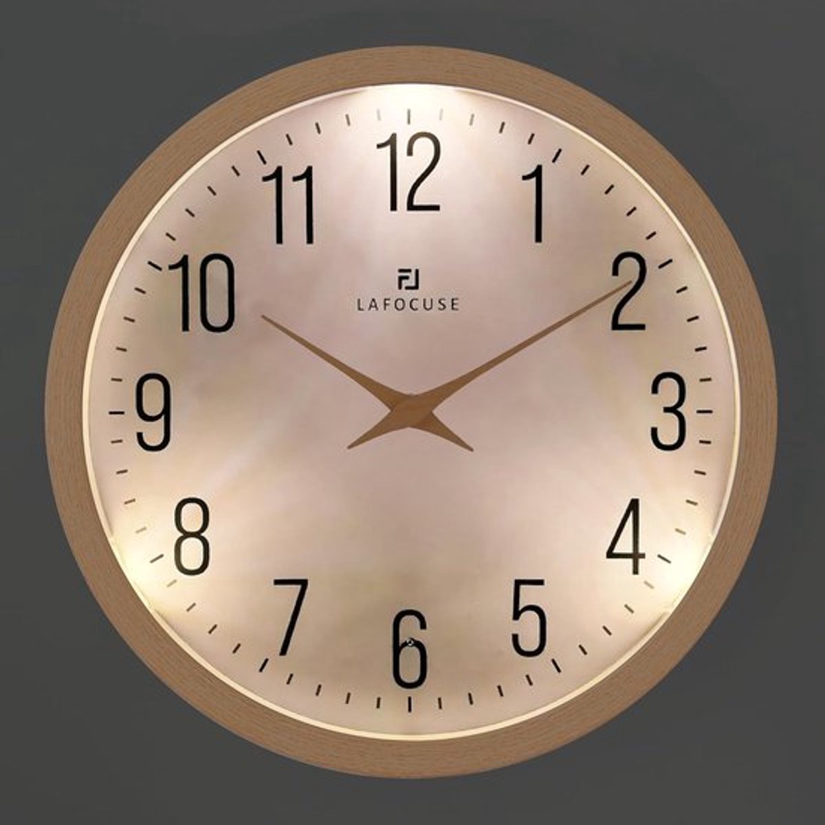 SnelShoppen - Moderne Wandklok met Nachtverlichting, 30 cm, Tikkeloos, Beige, Luminous in het Donker, Makkelijk Afleesbaar, Batterij Aangedreven, Deco