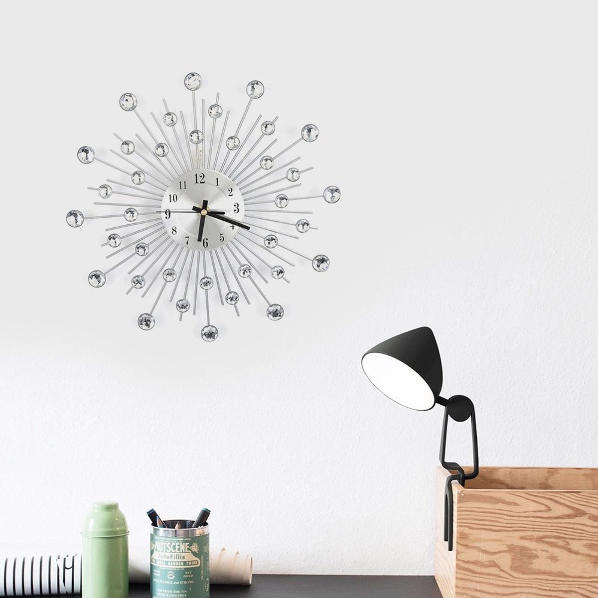 Omgoods - Modern Creatieve Wandklok - Metalen Wandklok - Luxe Flashdiamanten - 42 x 41 cm - Retro Design - Perfect voor Woonkamer en Slaapkamer - D...