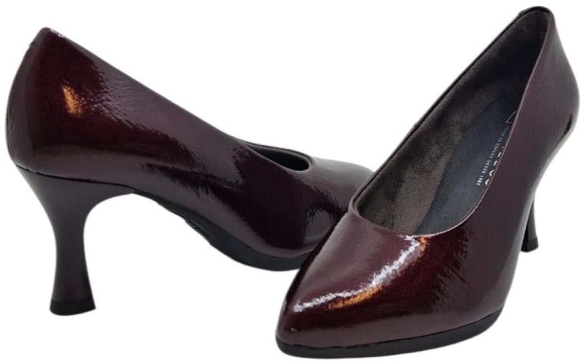 Pitillos 30530 burdeos lak pump