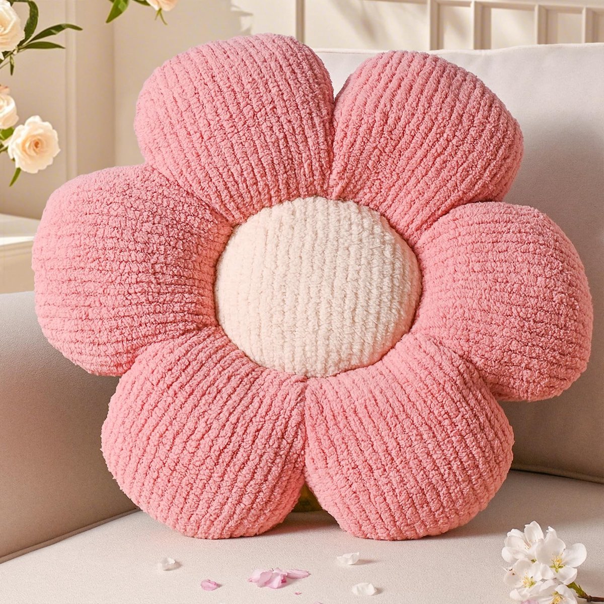 Omgoods - Roze Bloem Kussen - Decoratief Pluche Kussen voor Sofa en Bed
