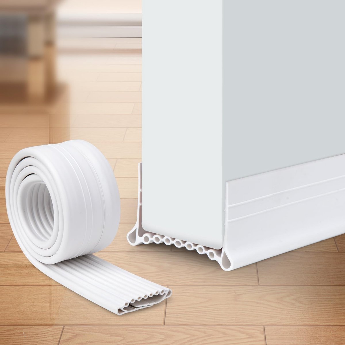 Dailygoods- Tochtstrip Geluiddempend - Zelfklevend - Deurafdichting - Isolatie - Koude luchtstopper - Voor deuren 3,5-5 cm dik