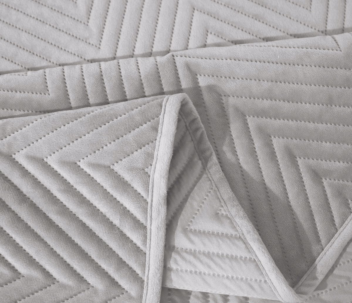 Gewatteerde Plaid 200x220cm - Zacht Velours, Lichtgrijs