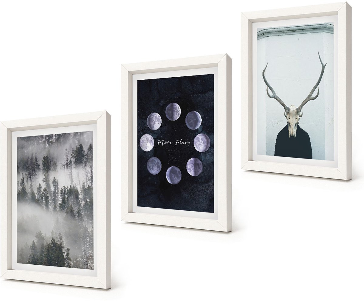 Coloray 3-Delige Schilderij Set - Boslandschap in de mist Maanfasen Hertenschedel - 20x30 - Moderne Wanddecoratie - Woonkamer - Interieur Decoratie