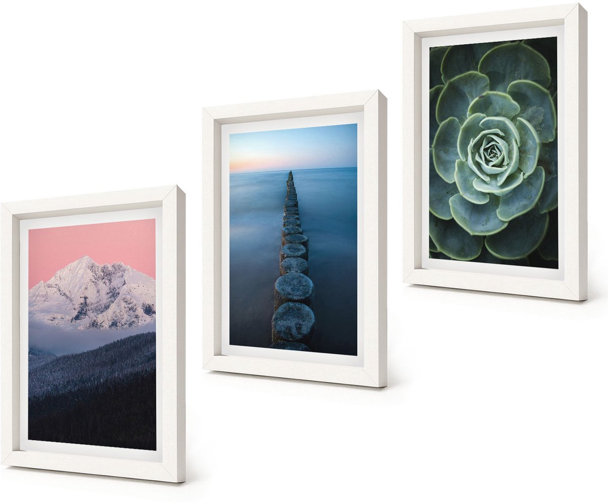Coloray 3-Delige Schilderij Set - Bergen met roze lucht, water en groene vetplanten - 20x30 - Moderne Wanddecoratie - Slaapkamer - Decoratieve Schilderijen