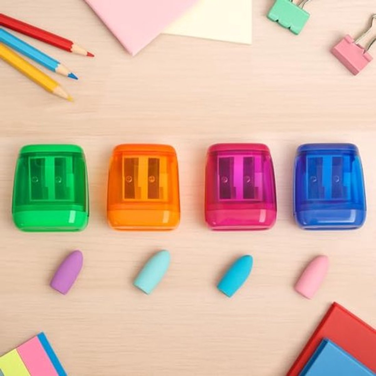 Kleurige Handmatige Puntenslijpers - 4 Stuks Dubbele Gaten voor Kinderen en Volwassenen