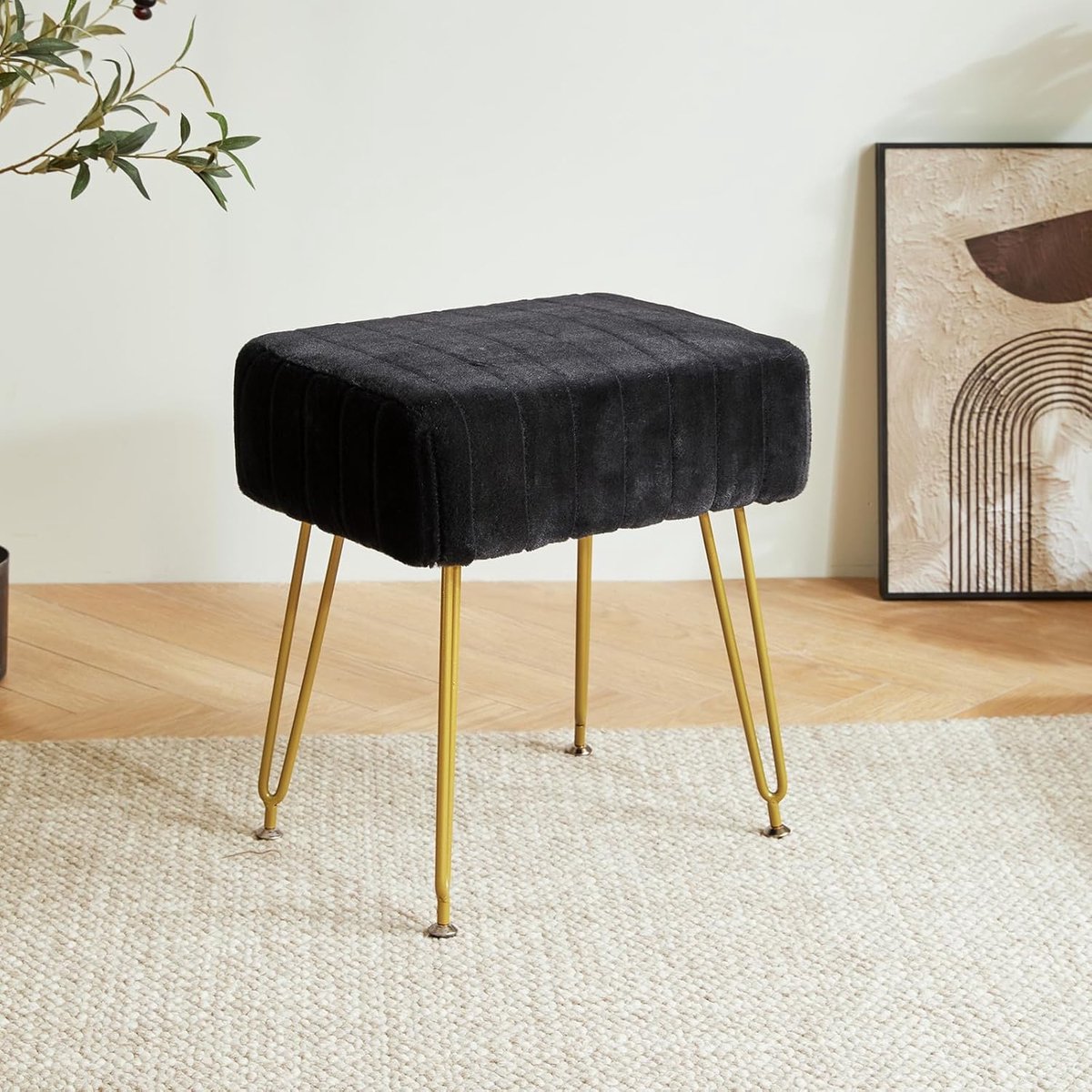 SnelShoppen - Luxe Velvet Poef met Gouden Stalen Poten - Multifunctionele Hocker, Make-up Dresser Kruk of Bijzettafel - Zwart, Comfortabel en Stijlvol