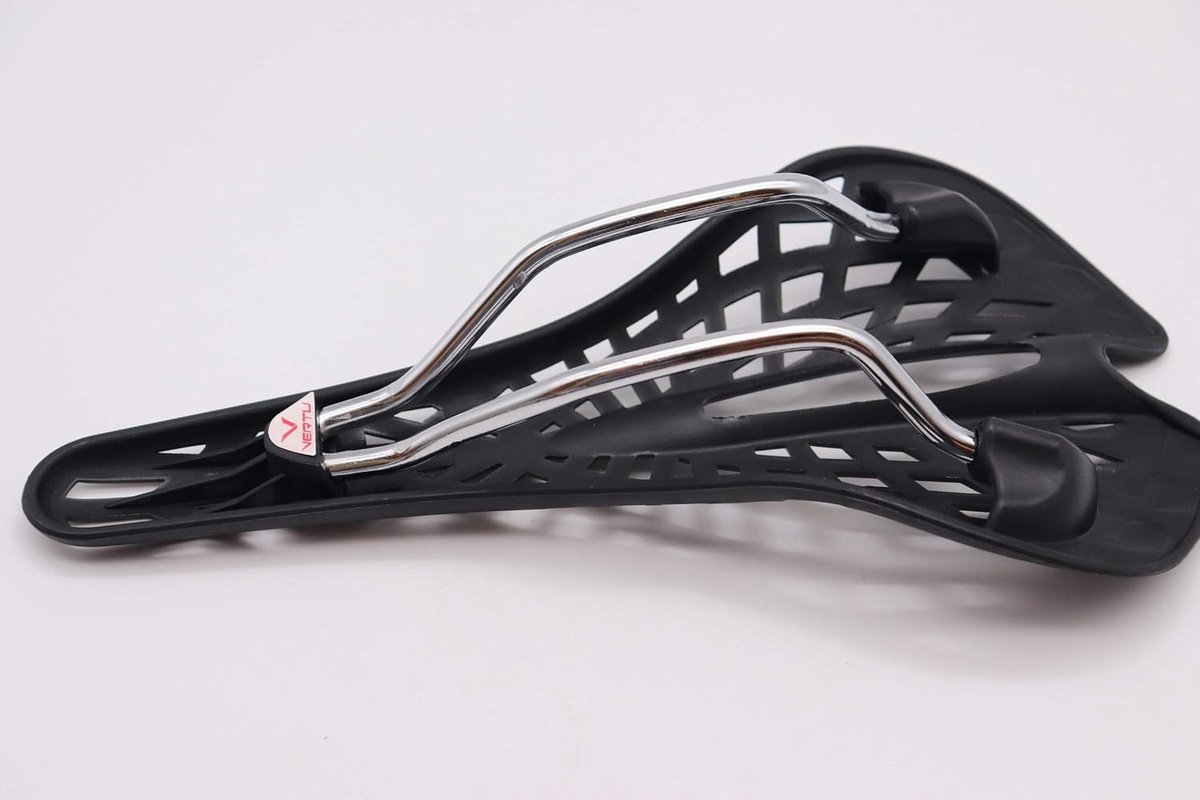 SnelShoppen - Sportfiets Zadel voor Racefiets, Mountainbike, Trekking, Lichtgewicht 180 g, Zwart/Wit, Comfortabel en Duurzaam