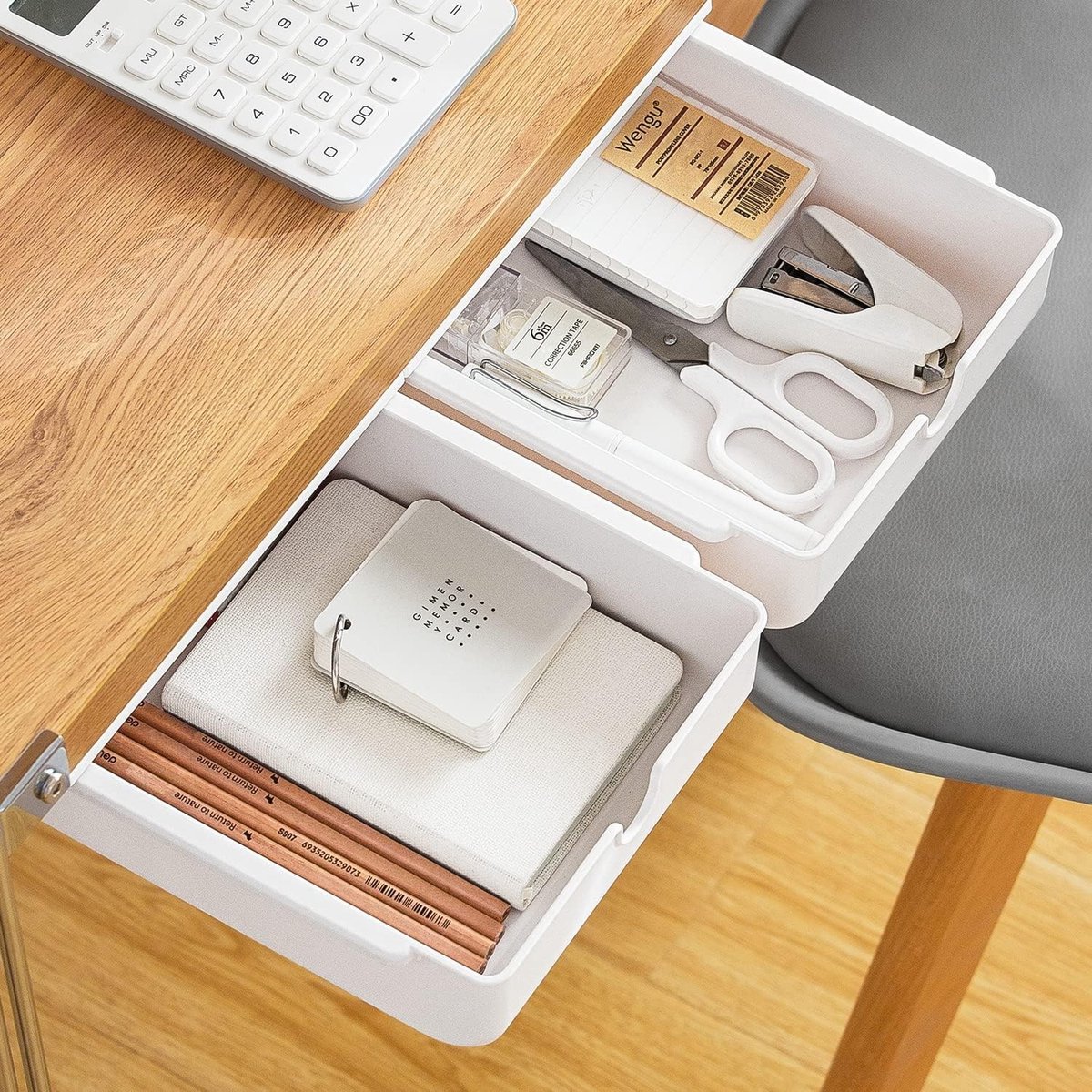 Bottom Desk Drawer 2 Stuks, Mini Opbergdoos voor Bureau, Zelfklevende Organizer voor Kantoor, Verbeterde Ruimtebesparing en Verstevigde Opbergruimte in Wit