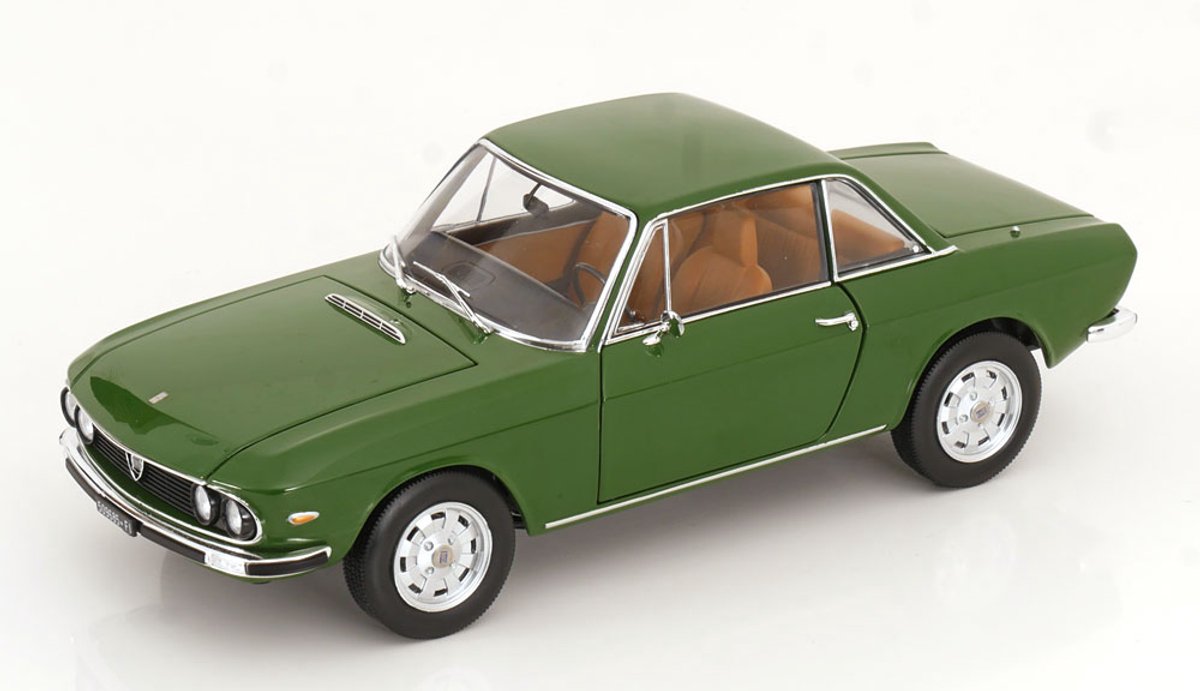 Modelauto Lancia Fulvia serie 3 1975 green - Schaal 1:18