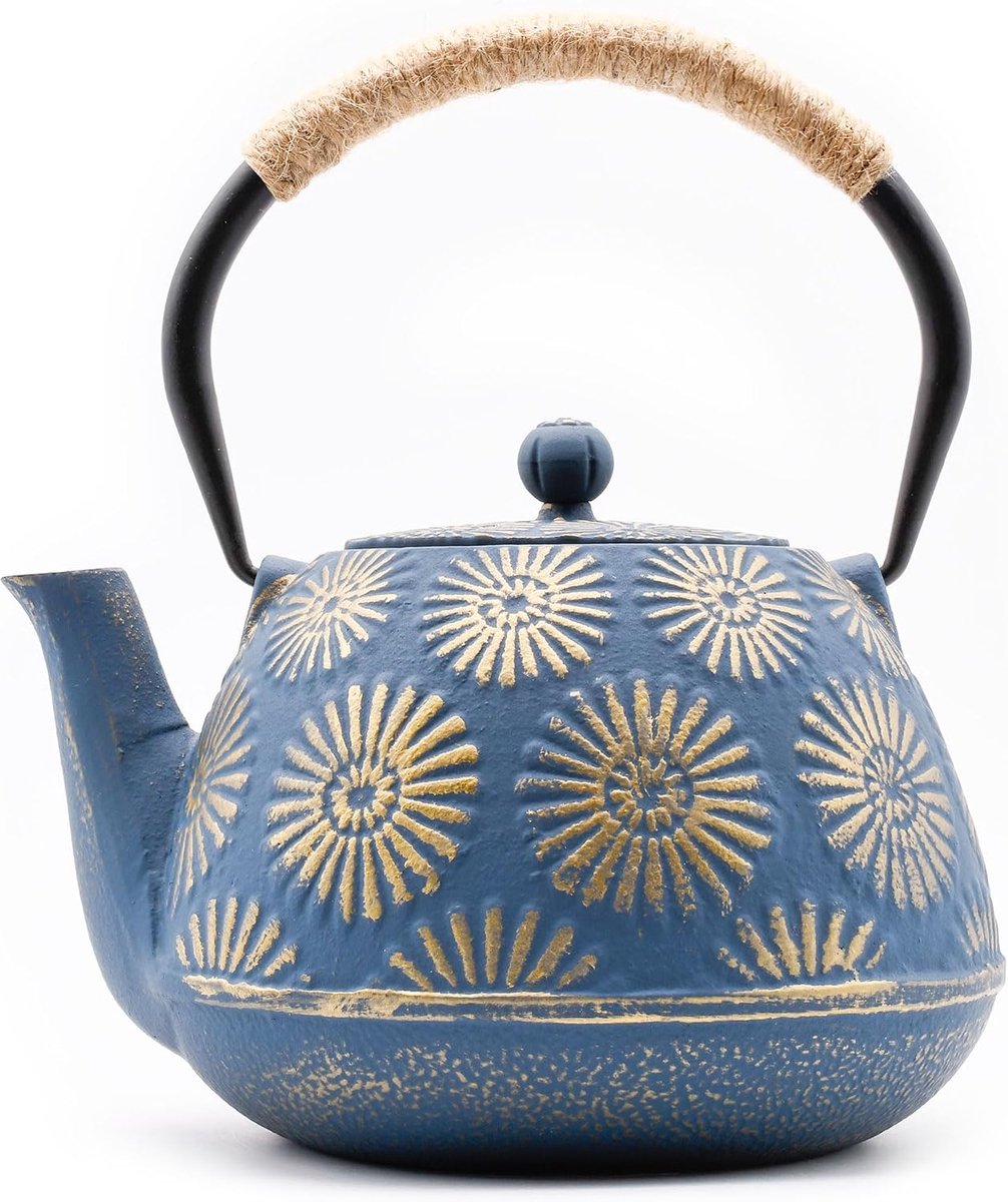 Minded Traditionele Japanse Gietijzeren Tetsubin Theepot met Touw Handvat & RVS Losbladige Filter voor Groene & Zwarte Thee, Koffie & Infusies 1.2L Chrysanthemum Patroon
