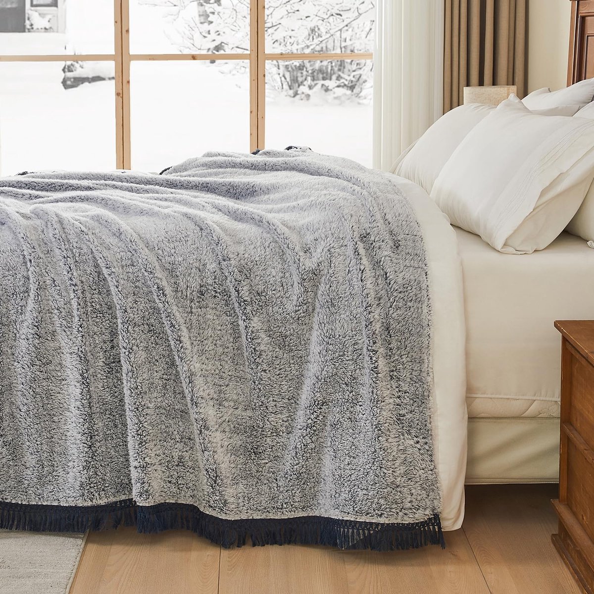 SnelShoppen - Fuzzy Fleece Gooideken met Kwast 152 x 203 cm Ultra Zacht Warm Sherpa Microfiber Lichtgewicht Omkeerbaar Navy voor Bank Sofa Gezellighei