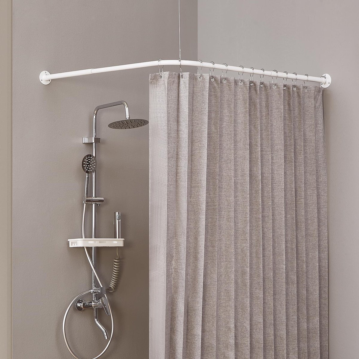 Dailygoods- Hoekdouchegordijnstang L-vorm - Verstelbaar 61-134,6 cm x 61-134,6 cm - Roestvrij staal - Zonder doorhangen - Inclusief 12 ringhaken - 90 graden bovenhoek - Douchegordijnstang
