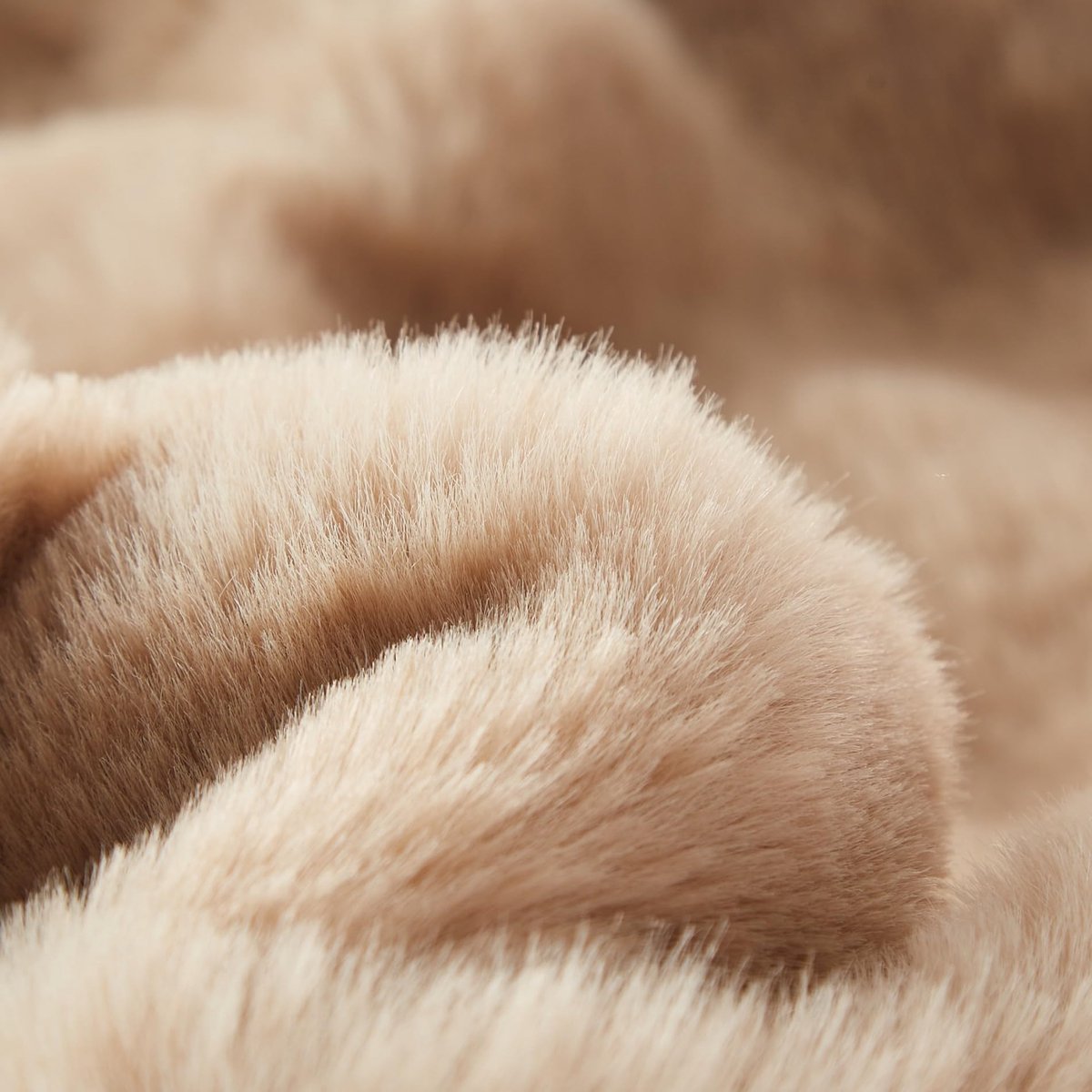 SnelShoppen - Pluche knuffeldeken 200 x 220 cm, super zacht en warm, wollig kunstbont, lange haren, kaki, ideaal voor bed en bank, winterse gezellighe