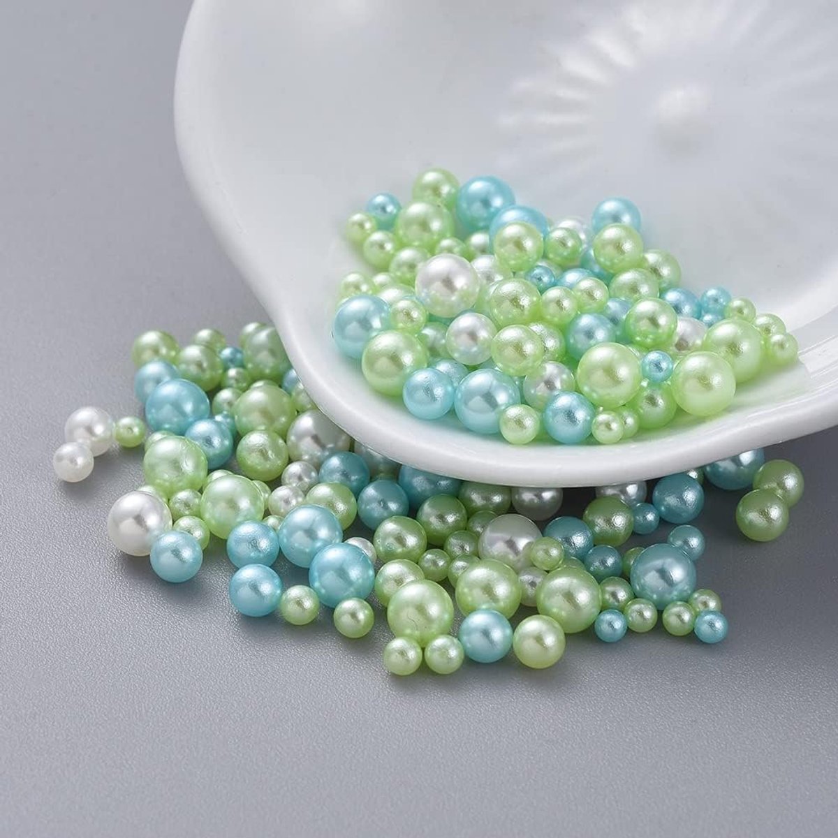 250 stuks/20 g kunst acryl parels zonder gat mini ronde bolletjes 2~4 mm voor nagelkunst UV harsvullers bruiloft decors knutselen sieraden maken, lichtgroen