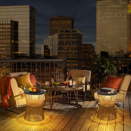Solar Bijzettafel Outdoor Set van 2, Ronde Tuintafel Weerbestendig met Zonne-lamp, Kunststof Rattan Solar Outdoor Tafel, Boho Zonne-lamp Tafel voor Buiten, Balkontafel, Bijzettafel Terras van solar — afbeelding 3