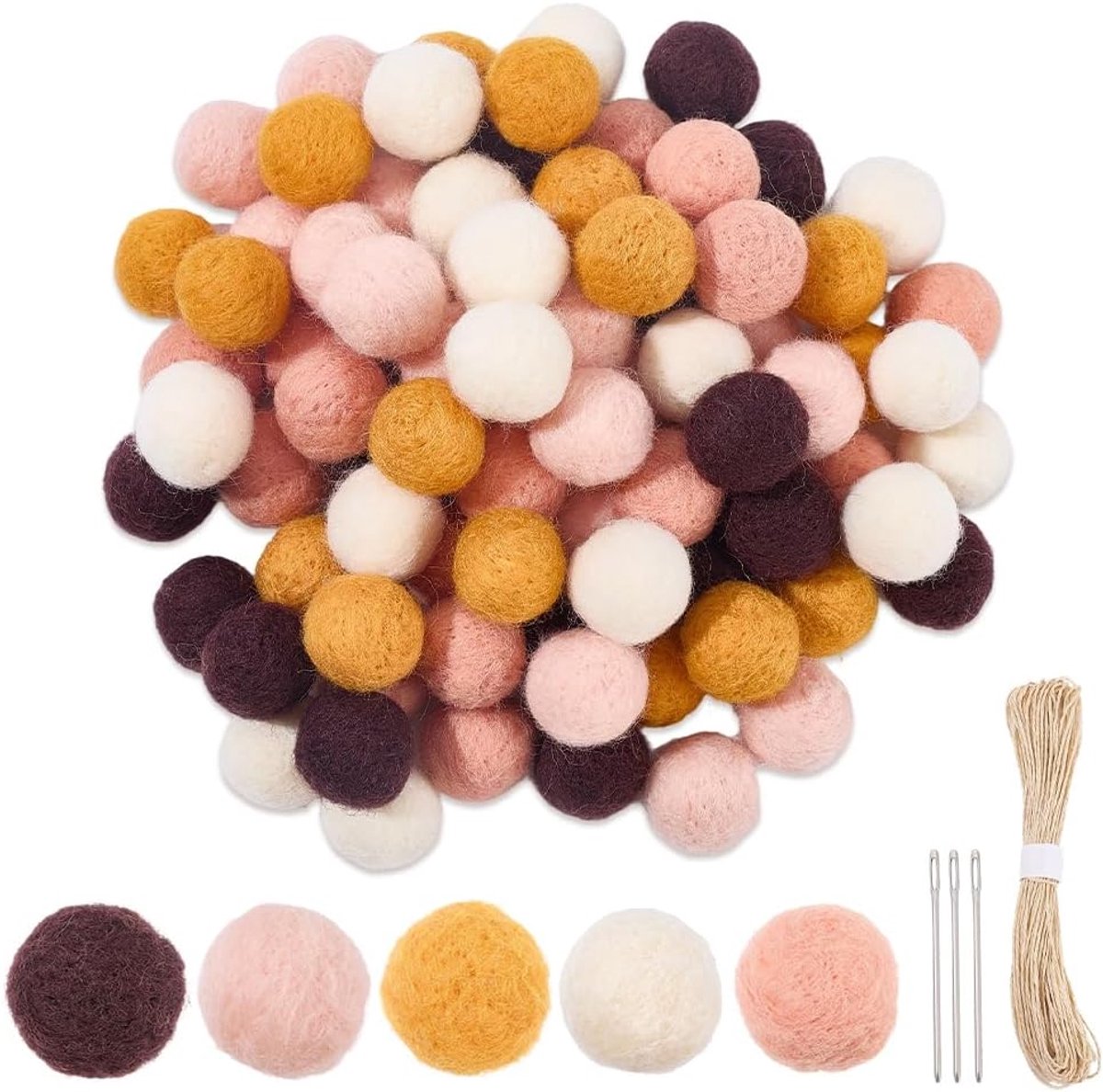 1 Doos 80 stks Vilt Ballen Bulk Bruin Vilt Ballen 20mm Ronde Diverse Wol Fuzz Fluff Puff Kleine Pom Poms Bal met Koord En Naald Voor Kerst Indoor Home Opknoping Decors Sleutelhanger