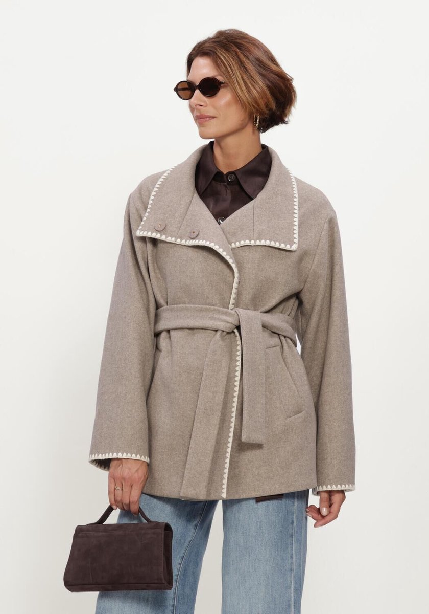 Beaumont Aliza Short Coat Jassen Dames - Winterjas - Taupe - Maat 40