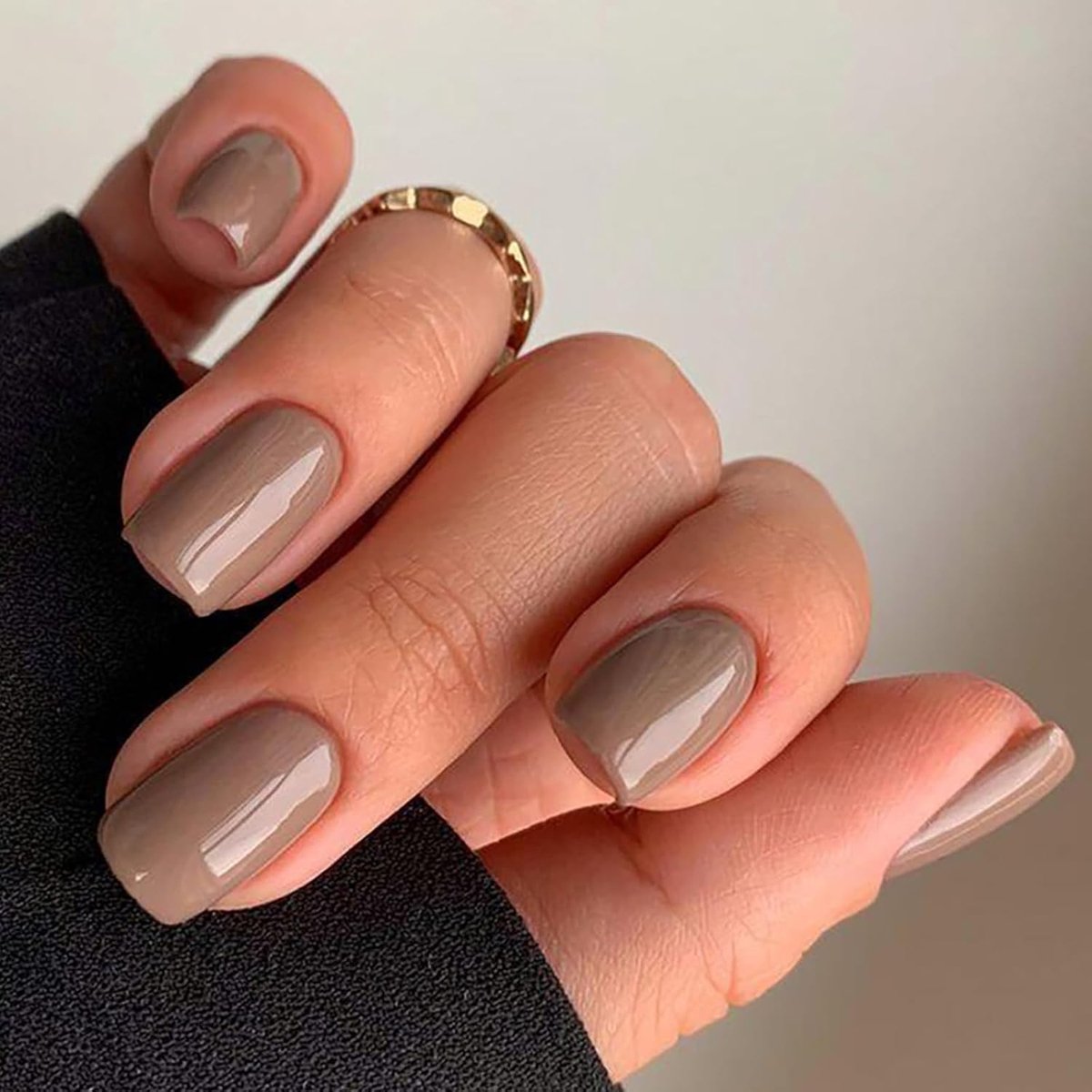 24 stuks Franse press-on nagels, grijs-bruin, kort, rechthoekig, herbruikbaar, kunstnagels, elegante effen kunstnagels om op te plakken, voor vrouwen en meisjes, nail art