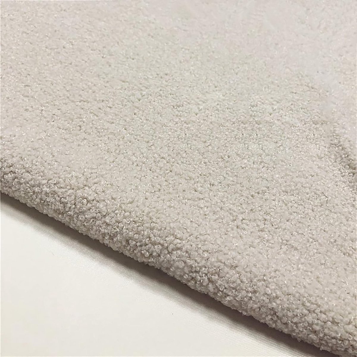 Stof imitatiebont korte pluche stof voor achtergrond knutselmaterialen sjaal DIY naaien handgemaakte poppen kussen zitkussen (maat: breedte 1,6 m, kleur: crèmewit)