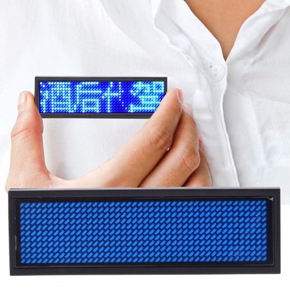 Dailygoods - LED-naambadge - Scrollende berichttag - Blauw - 4-tekentekenweergave