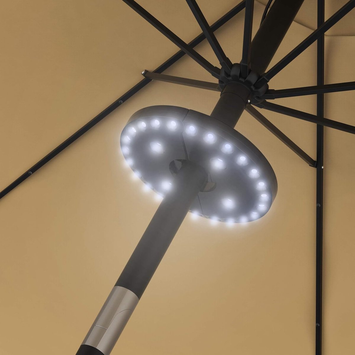 Terrasparasol Lamp - Parasol Verlichting - Avond Buiten Zitten - Draadloze LED Verlichting - 2.2-4.6 cm Paal - Zwart
