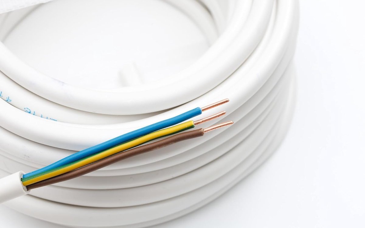 NYM-J installatiekabel 3 x 1,5 mm² - 82 ft - geschikt voor droge en vochtige ruimtes - ShopVlot