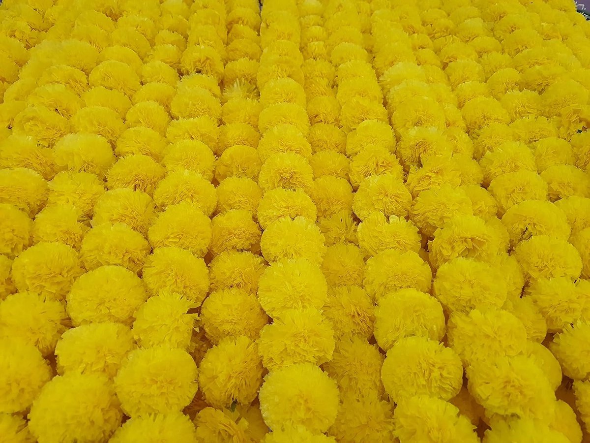 Kunststof Marigold Garland 4,5 m - Gele Bloemen - Faux Bloemenguirlande - Perfect voor Diwali Decoratie - ShopVlot