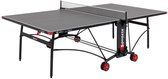 Zwarte Sponeta tafeltennistafel, model S3-80e, met net en rode details op wielen.