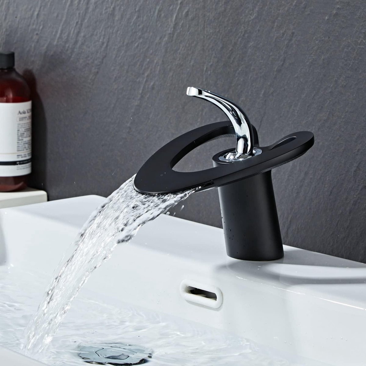 SnelShoppen - Waterfall Wastafelmengkraan Zwart Enkel Levensmixkraan Hoogwaardig Messing Warm en Koud Mengkraan voor Badkamer