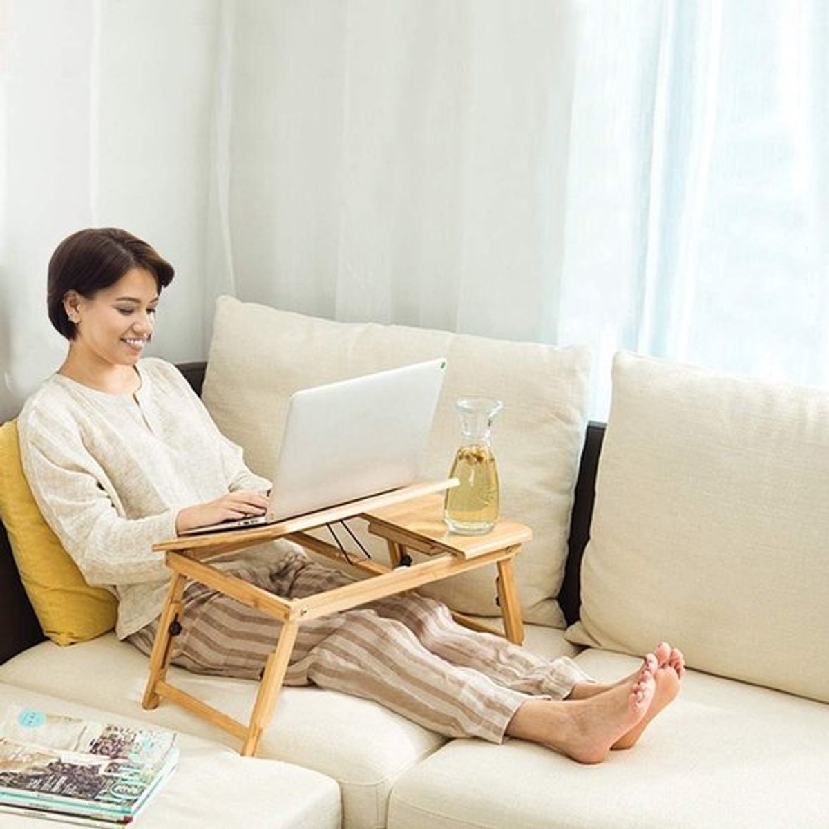 Verstelbare en opvouwbare bamboo laptoptafel voor bed, met 4 hellingshoeken, lade en ventilatiegaten