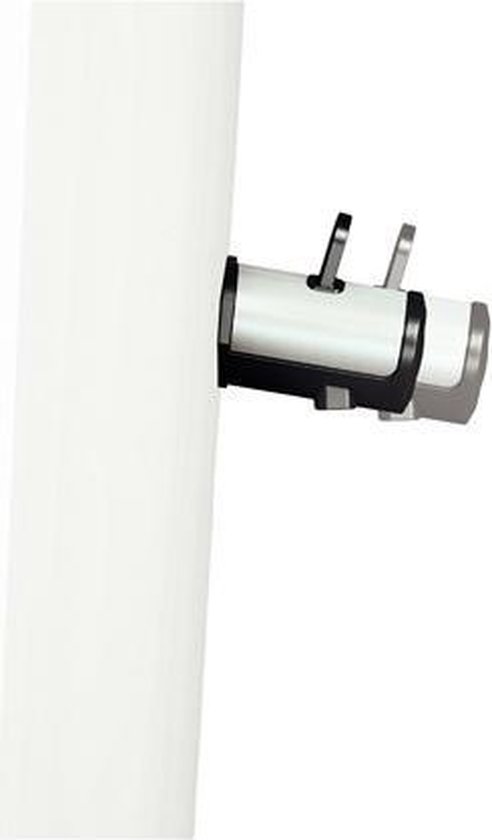 Zijdelings detail van de uitloop van de witte Bosch sapcentrifuge.