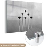 MuchoWow® Glasschilderij 150x100 cm - Schilderij acrylglas - Vintage - Vliegtuig - Lucht - Wolken - Zwart wit - Foto op glas - Schilderijen