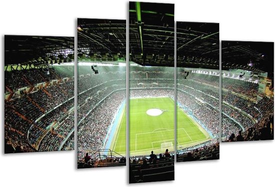 Glasschilderij Stadion - Groen - 170x100cm 5Luik - Foto Op Glas - Geen Acrylglas Schilderij - 6000+ Glasschilderijen Collectie - Wanddecoratie