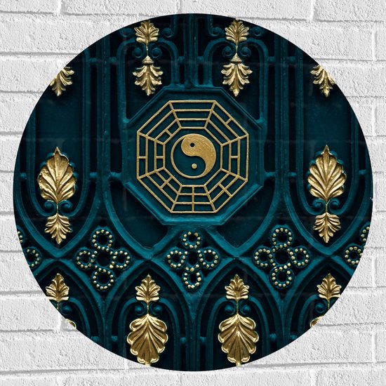 Muursticker Cirkel - Blauwe Houten Deur met Gouden Details - 70x70 cm Foto op Muursticker